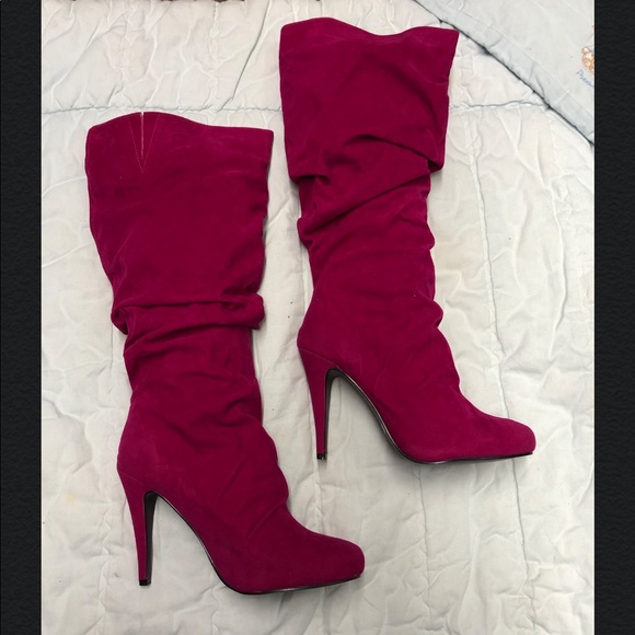 🆕✨Fuchsia Heeled Boot - Picture 2 of 4